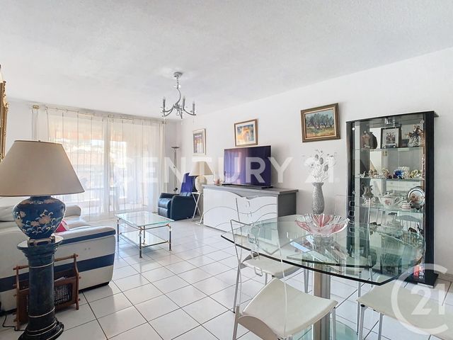 Afficher la photo en grand Appartement à vendre - 3 pièces - 73.0 m2 - AUBAGNE - 13 - PROVENCE-ALPES-COTE-D-AZUR - Century 21 Agence Beaumond