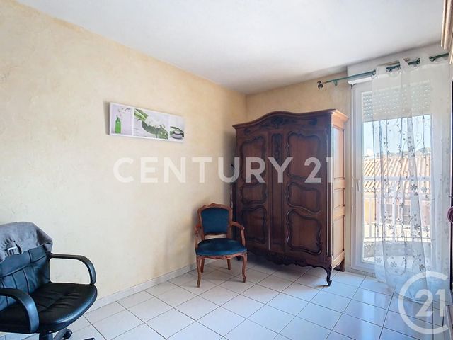 Afficher la photo en grand Appartement à vendre - 3 pièces - 73.0 m2 - AUBAGNE - 13 - PROVENCE-ALPES-COTE-D-AZUR - Century 21 Agence Beaumond