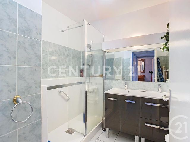 Afficher la photo en grand Appartement à vendre - 3 pièces - 73.0 m2 - AUBAGNE - 13 - PROVENCE-ALPES-COTE-D-AZUR - Century 21 Agence Beaumond