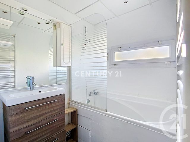 Appartement F4 à vendre - 4 pièces - 68.91 m2 - AUBAGNE - 13 - PROVENCE-ALPES-COTE-D-AZUR - Century 21 Agence Beaumond