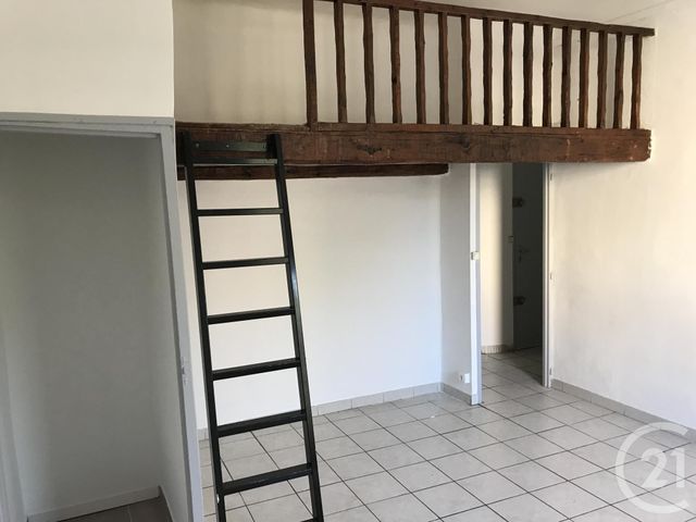 Afficher la photo en grand Appartement F1 à vendre - 1 pièce - 30.27 m2 - AUBAGNE - 13 - PROVENCE-ALPES-COTE-D-AZUR - Century 21 Agence Beaumond
