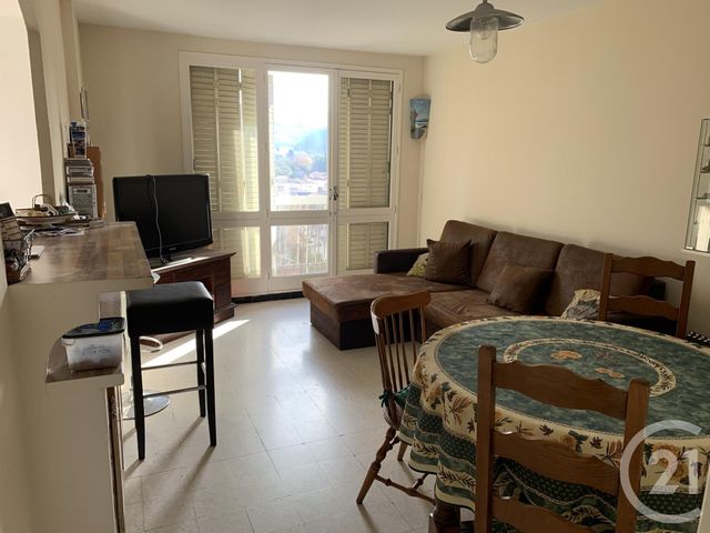 Afficher la photo en grand Appartement T3 à vendre - 3 pièces - 66.0 m2 - AUBAGNE - 13 - PROVENCE-ALPES-COTE-D-AZUR - Century 21 Agence Beaumond