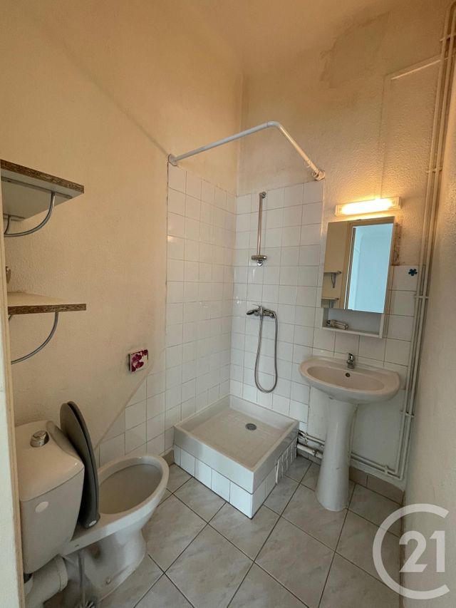 Afficher la photo en grand Appartement T1 à louer - 1 pièce - 26.36 m2 - AUBAGNE - 13 - PROVENCE-ALPES-COTE-D-AZUR - Century 21 Agence Beaumond
