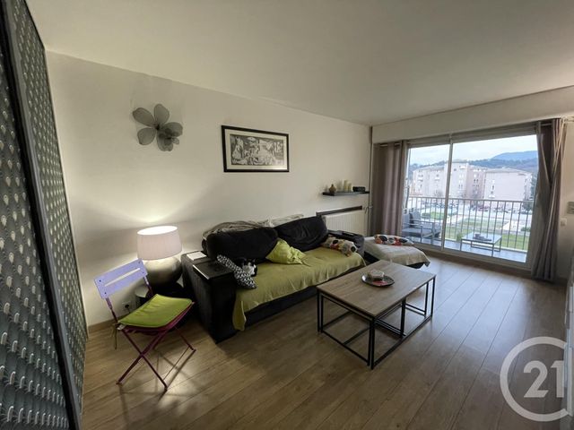 Afficher la photo en grand Appartement T3 à vendre - 3 pièces - 70.0 m2 - AUBAGNE - 13 - PROVENCE-ALPES-COTE-D-AZUR - Century 21 Agence Beaumond