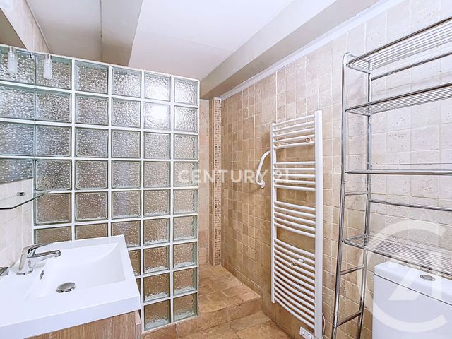 Appartement à vendre - 3 pièces - 53.0 m2 - GEMENOS - 13 - PROVENCE-ALPES-COTE-D-AZUR - Century 21 Agence Beaumond