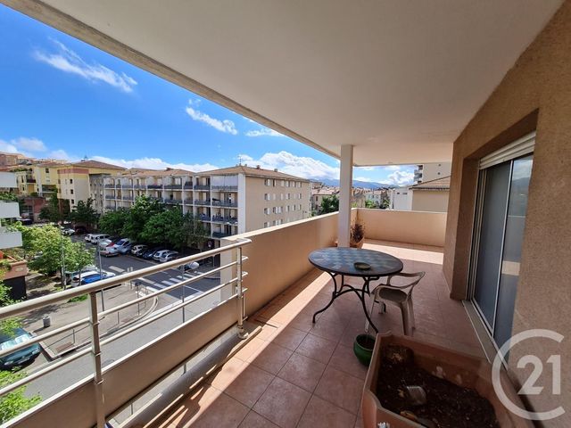 Appartement F3 à vendre - 3 pièces - 66.99 m2 - AUBAGNE - 13 - PROVENCE-ALPES-COTE-D-AZUR - Century 21 Agence Beaumond Appartement F3 à vendre - 3 pièces - 66.99 m2 - AUBAGNE - 13 - PROVENCE-ALPES-COTE-D-AZUR - Century 21 Agence Beaumond
