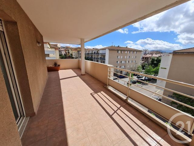 Appartement F3 à vendre - 3 pièces - 66.99 m2 - AUBAGNE - 13 - PROVENCE-ALPES-COTE-D-AZUR - Century 21 Agence Beaumond Appartement F3 à vendre - 3 pièces - 66.99 m2 - AUBAGNE - 13 - PROVENCE-ALPES-COTE-D-AZUR - Century 21 Agence Beaumond