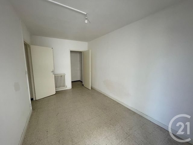 Appartement T3 à louer - 3 pièces - 62.26 m2 - AUBAGNE - 13 - PROVENCE-ALPES-COTE-D-AZUR - Century 21 Agence Beaumond Appartement T3 à louer - 3 pièces - 62.26 m2 - AUBAGNE - 13 - PROVENCE-ALPES-COTE-D-AZUR - Century 21 Agence Beaumond