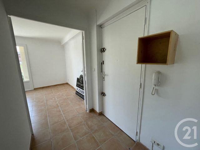 Afficher la photo en grand Appartement T3 à louer - 3 pièces - 56.16 m2 - AUBAGNE - 13 - PROVENCE-ALPES-COTE-D-AZUR - Century 21 Agence Beaumond