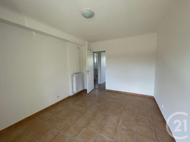 Afficher la photo en grand Appartement T3 à louer - 3 pièces - 56.16 m2 - AUBAGNE - 13 - PROVENCE-ALPES-COTE-D-AZUR - Century 21 Agence Beaumond