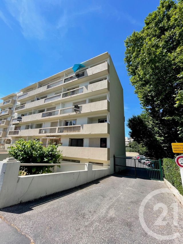 Afficher la photo en grand Appartement T3 à louer - 3 pièces - 56.16 m2 - AUBAGNE - 13 - PROVENCE-ALPES-COTE-D-AZUR - Century 21 Agence Beaumond