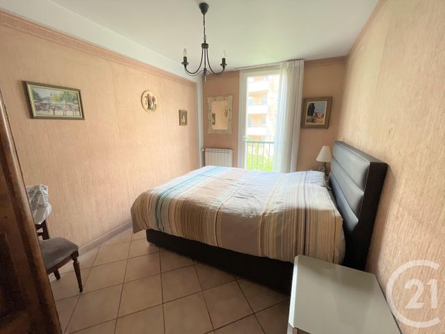 Appartement T4 à vendre - 4 pièces - 91.36 m2 - AUBAGNE - 13 - PROVENCE-ALPES-COTE-D-AZUR - Century 21 Agence Beaumond Appartement T4 à vendre - 4 pièces - 91.36 m2 - AUBAGNE - 13 - PROVENCE-ALPES-COTE-D-AZUR - Century 21 Agence Beaumond