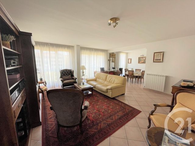 Appartement T4 à vendre - 4 pièces - 91.36 m2 - AUBAGNE - 13 - PROVENCE-ALPES-COTE-D-AZUR - Century 21 Agence Beaumond Appartement T4 à vendre - 4 pièces - 91.36 m2 - AUBAGNE - 13 - PROVENCE-ALPES-COTE-D-AZUR - Century 21 Agence Beaumond