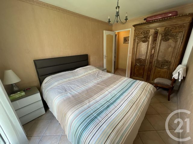 Appartement T4 à vendre - 4 pièces - 91.36 m2 - AUBAGNE - 13 - PROVENCE-ALPES-COTE-D-AZUR - Century 21 Agence Beaumond Appartement T4 à vendre - 4 pièces - 91.36 m2 - AUBAGNE - 13 - PROVENCE-ALPES-COTE-D-AZUR - Century 21 Agence Beaumond