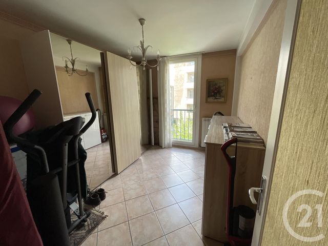 Appartement T4 à vendre - 4 pièces - 91.36 m2 - AUBAGNE - 13 - PROVENCE-ALPES-COTE-D-AZUR - Century 21 Agence Beaumond Appartement T4 à vendre - 4 pièces - 91.36 m2 - AUBAGNE - 13 - PROVENCE-ALPES-COTE-D-AZUR - Century 21 Agence Beaumond