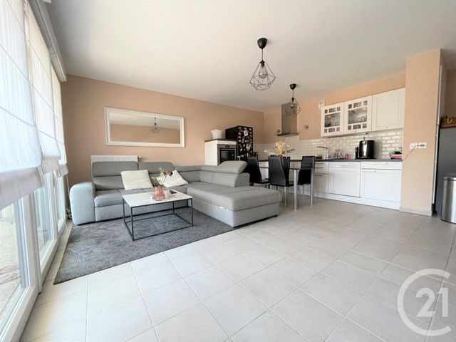appartement à vendre - 3 pièces - 64.0 m2 - AUBAGNE - 13 - PROVENCE-ALPES-COTE-D-AZUR - Century 21 Agence Beaumond appartement à vendre - 3 pièces - 64.0 m2 - AUBAGNE - 13 - PROVENCE-ALPES-COTE-D-AZUR - Century 21 Agence Beaumond