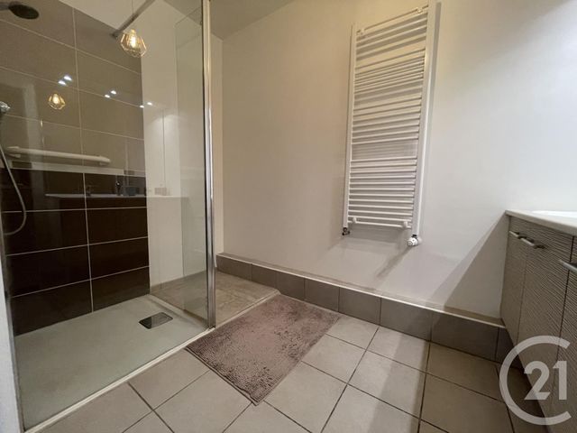 appartement à vendre - 3 pièces - 64.0 m2 - AUBAGNE - 13 - PROVENCE-ALPES-COTE-D-AZUR - Century 21 Agence Beaumond appartement à vendre - 3 pièces - 64.0 m2 - AUBAGNE - 13 - PROVENCE-ALPES-COTE-D-AZUR - Century 21 Agence Beaumond