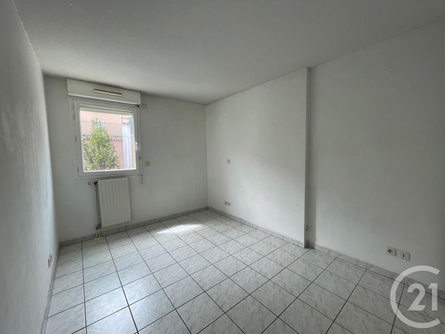 Afficher la photo en grand Appartement T3 à louer - 3 pièces - 70.37 m2 - AUBAGNE - 13 - PROVENCE-ALPES-COTE-D-AZUR - Century 21 Agence Beaumond