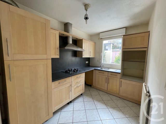 Afficher la photo en grand Appartement T3 à louer - 3 pièces - 70.37 m2 - AUBAGNE - 13 - PROVENCE-ALPES-COTE-D-AZUR - Century 21 Agence Beaumond