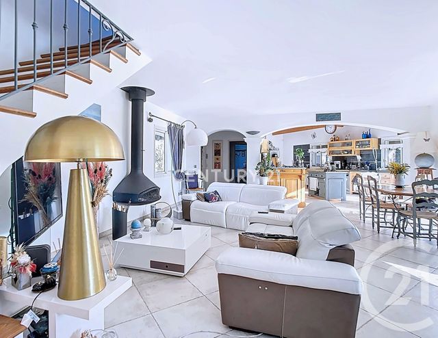 maison à vendre - 6 pièces - 157.26 m2 - ST ZACHARIE - 83 - PROVENCE-ALPES-COTE-D-AZUR - Century 21 Agence Beaumond