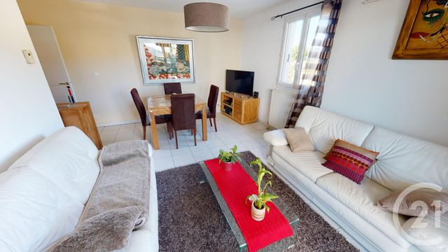 Appartement F3 à vendre - 3 pièces - 67.0 m2 - AUBAGNE - 13 - PROVENCE-ALPES-COTE-D-AZUR - Century 21 Agence Beaumond Appartement F3 à vendre - 3 pièces - 67.0 m2 - AUBAGNE - 13 - PROVENCE-ALPES-COTE-D-AZUR - Century 21 Agence Beaumond