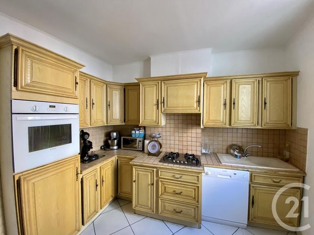 Appartement F2 à vendre - 4 pièces - 95.47 m2 - AUBAGNE - 13 - PROVENCE-ALPES-COTE-D-AZUR - Century 21 Agence Beaumond Appartement F2 à vendre - 4 pièces - 95.47 m2 - AUBAGNE - 13 - PROVENCE-ALPES-COTE-D-AZUR - Century 21 Agence Beaumond