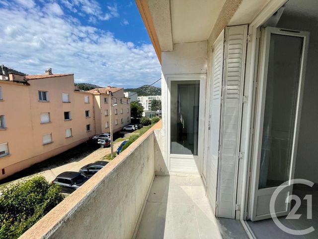 appartement à louer - 3 pièces - 55.69 m2 - LA PENNE SUR HUVEAUNE - 13 - PROVENCE-ALPES-COTE-D-AZUR - Century 21 Agence Beaumond appartement à louer - 3 pièces - 55.69 m2 - LA PENNE SUR HUVEAUNE - 13 - PROVENCE-ALPES-COTE-D-AZUR - Century 21 Agence Beaumond