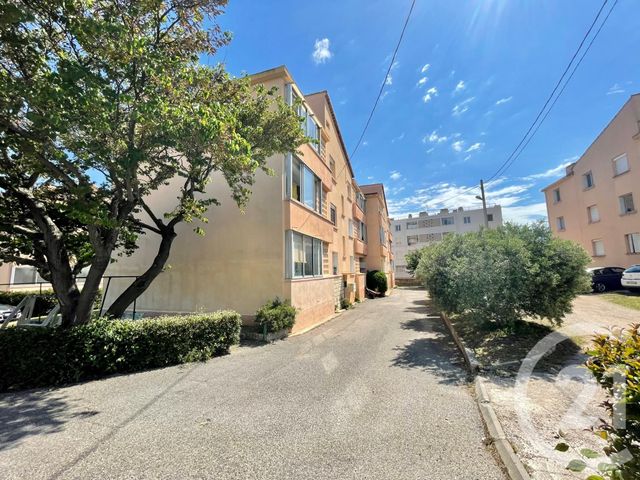appartement à louer - 3 pièces - 55.69 m2 - LA PENNE SUR HUVEAUNE - 13 - PROVENCE-ALPES-COTE-D-AZUR - Century 21 Agence Beaumond appartement à louer - 3 pièces - 55.69 m2 - LA PENNE SUR HUVEAUNE - 13 - PROVENCE-ALPES-COTE-D-AZUR - Century 21 Agence Beaumond