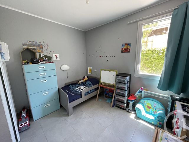 Afficher la photo en grand Appartement T3 à vendre - 3 pièces - 61.82 m2 - AUBAGNE - 13 - PROVENCE-ALPES-COTE-D-AZUR - Century 21 Agence Beaumond