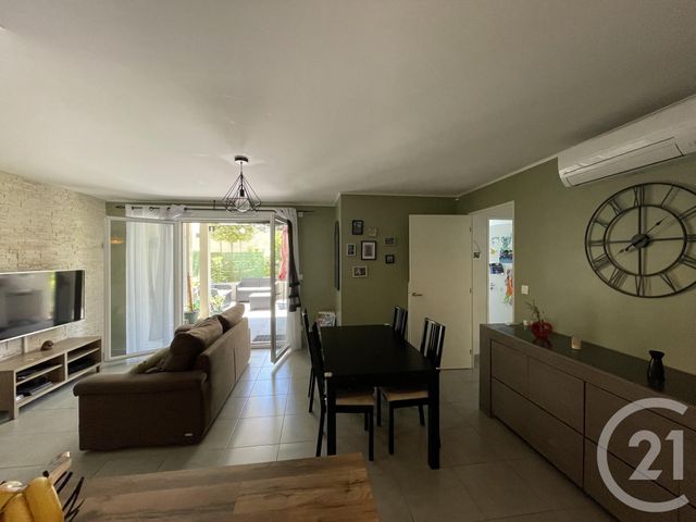 Afficher la photo en grand Appartement T3 à vendre - 3 pièces - 61.82 m2 - AUBAGNE - 13 - PROVENCE-ALPES-COTE-D-AZUR - Century 21 Agence Beaumond