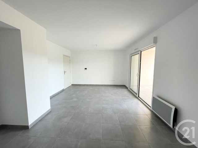 Afficher la photo en grand Appartement T3 à louer - 3 pièces - 59.49 m2 - AUBAGNE - 13 - PROVENCE-ALPES-COTE-D-AZUR - Century 21 Agence Beaumond