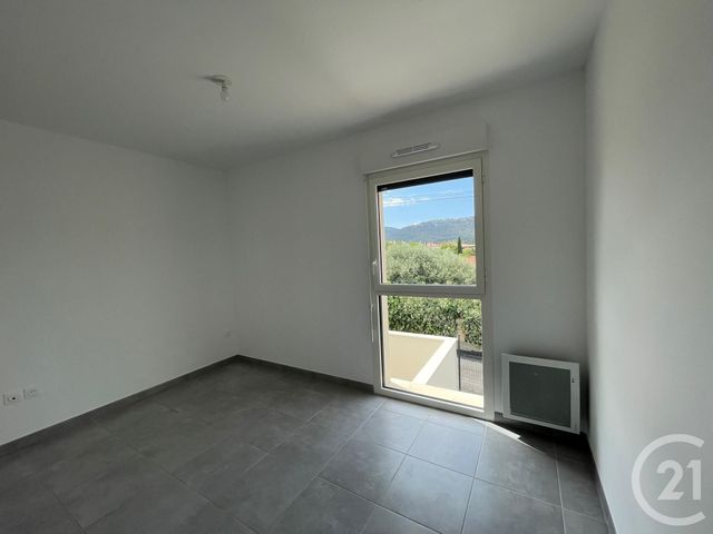 Afficher la photo en grand Appartement T3 à louer - 3 pièces - 59.49 m2 - AUBAGNE - 13 - PROVENCE-ALPES-COTE-D-AZUR - Century 21 Agence Beaumond