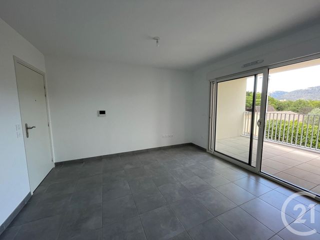 Afficher la photo en grand Appartement T3 à louer - 3 pièces - 59.49 m2 - AUBAGNE - 13 - PROVENCE-ALPES-COTE-D-AZUR - Century 21 Agence Beaumond