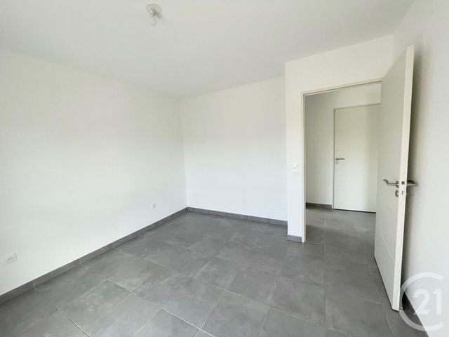 Afficher la photo en grand Appartement T3 à louer - 3 pièces - 59.49 m2 - AUBAGNE - 13 - PROVENCE-ALPES-COTE-D-AZUR - Century 21 Agence Beaumond