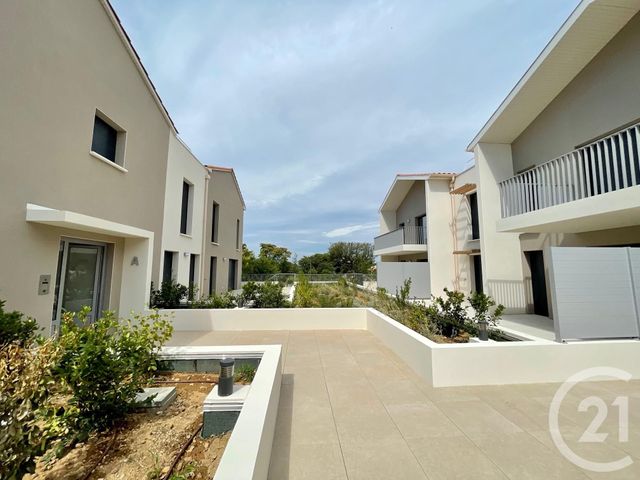 Afficher la photo en grand Appartement T3 à louer - 3 pièces - 59.49 m2 - AUBAGNE - 13 - PROVENCE-ALPES-COTE-D-AZUR - Century 21 Agence Beaumond