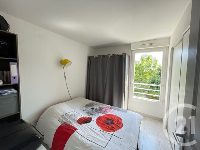 Afficher la photo en grand appartement à vendre - 2 pièces - 46.04 m2 - MARSEILLE - 13011 - PROVENCE-ALPES-COTE-D-AZUR - Century 21 Agence Beaumond