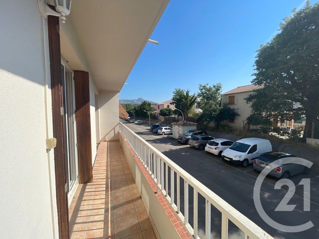Afficher la photo en grand Appartement T3 à vendre - 4 pièces - 73.25 m2 - AUBAGNE - 13 - PROVENCE-ALPES-COTE-D-AZUR - Century 21 Agence Beaumond