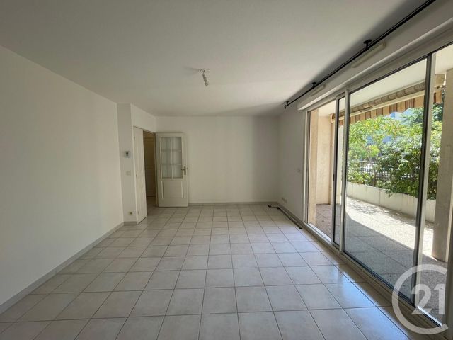 Afficher la photo en grand Appartement T2 à louer - 2 pièces - 48.65 m2 - AUBAGNE - 13 - PROVENCE-ALPES-COTE-D-AZUR - Century 21 Agence Beaumond
