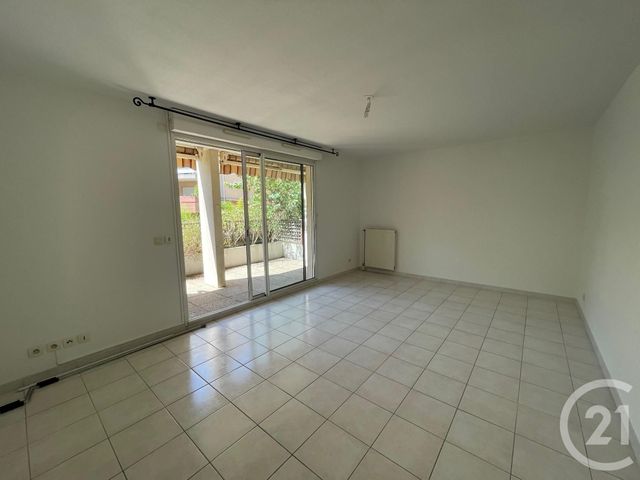 Afficher la photo en grand Appartement T2 à louer - 2 pièces - 48.65 m2 - AUBAGNE - 13 - PROVENCE-ALPES-COTE-D-AZUR - Century 21 Agence Beaumond