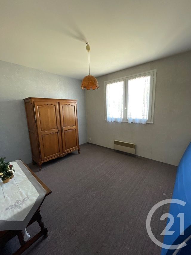 Afficher la photo en grand Appartement T3 à vendre - 3 pièces - 60.73 m2 - CARNOUX EN PROVENCE - 13 - PROVENCE-ALPES-COTE-D-AZUR - Century 21 Agence Beaumond