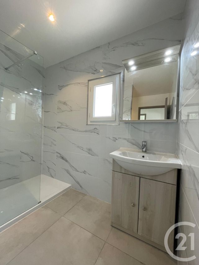 maison à louer - 3 pièces - 62.97 m2 - CUGES LES PINS - 13 - PROVENCE-ALPES-COTE-D-AZUR - Century 21 Agence Beaumond