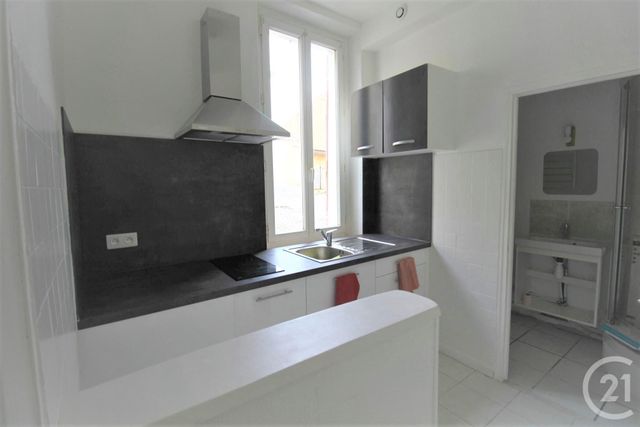 Appartement T2 à vendre - 2 pièces - 29.28 m2 - AUBAGNE - 13 - PROVENCE-ALPES-COTE-D-AZUR - Century 21 Agence Beaumond