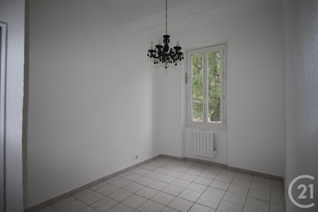 Appartement T2 à vendre - 2 pièces - 29.28 m2 - AUBAGNE - 13 - PROVENCE-ALPES-COTE-D-AZUR - Century 21 Agence Beaumond