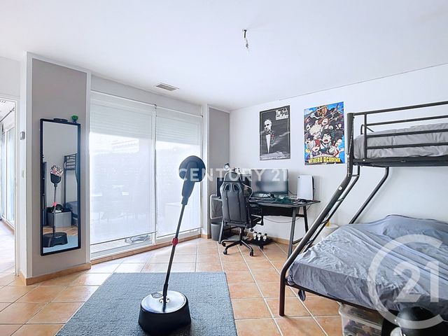 Appartement T4/5 à vendre - 5 pièces - 133.0 m2 - AUBAGNE - 13 - PROVENCE-ALPES-COTE-D-AZUR - Century 21 Agence Beaumond