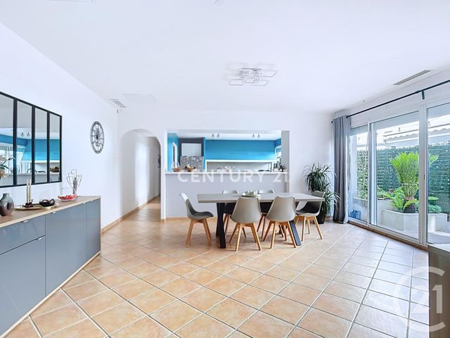Appartement T4 à vendre - 5 pièces - 129.48 m2 - AUBAGNE - 13 - PROVENCE-ALPES-COTE-D-AZUR - Century 21 Agence Beaumond
