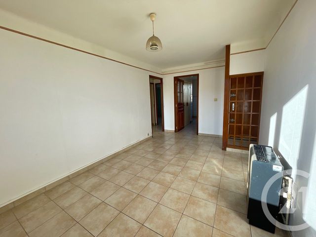 Appartement T3 à vendre - 3 pièces - 50.71 m2 - AUBAGNE - 13 - PROVENCE-ALPES-COTE-D-AZUR - Century 21 Agence Beaumond