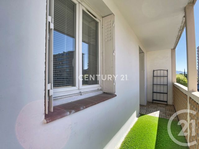 Appartement T3 à vendre - 3 pièces - 61.04 m2 - AUBAGNE - 13 - PROVENCE-ALPES-COTE-D-AZUR - Century 21 Agence Beaumond