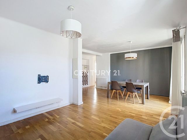 Appartement T3 à vendre - 3 pièces - 61.04 m2 - AUBAGNE - 13 - PROVENCE-ALPES-COTE-D-AZUR - Century 21 Agence Beaumond