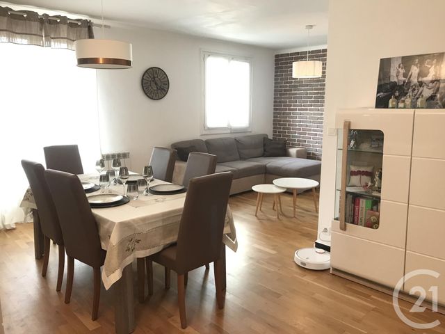 Appartement T3 à vendre - 3 pièces - 61.04 m2 - AUBAGNE - 13 - PROVENCE-ALPES-COTE-D-AZUR - Century 21 Agence Beaumond