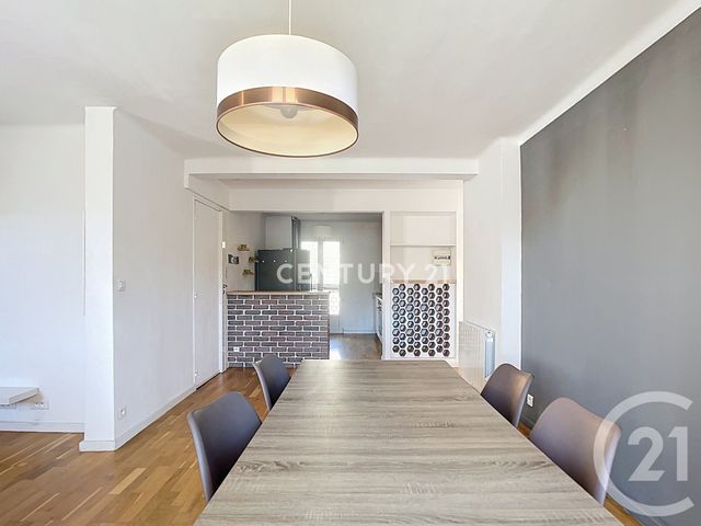 Appartement T3 à vendre - 3 pièces - 61.04 m2 - AUBAGNE - 13 - PROVENCE-ALPES-COTE-D-AZUR - Century 21 Agence Beaumond